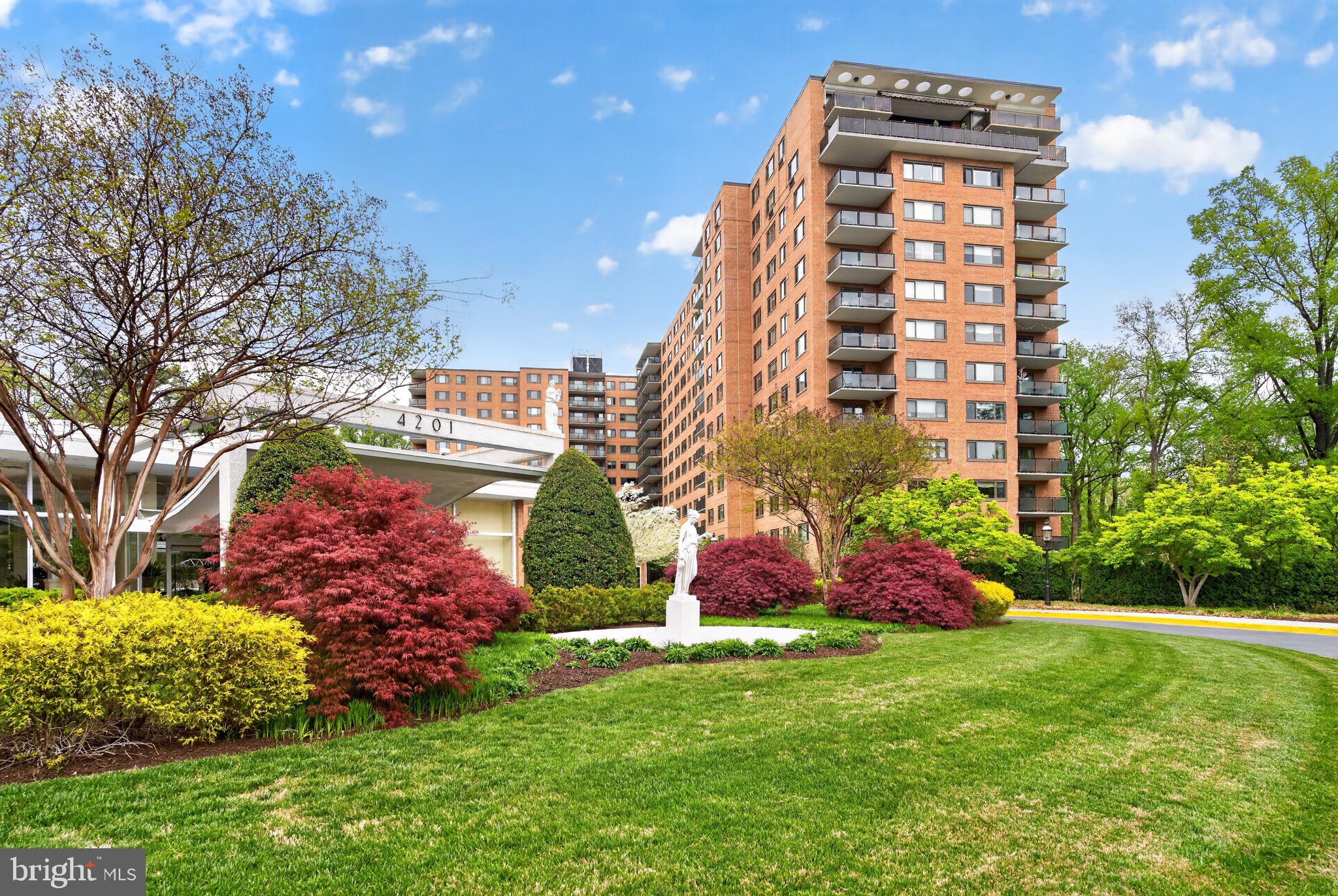 4201 CATHEDRAL AVENUE NW 1024E