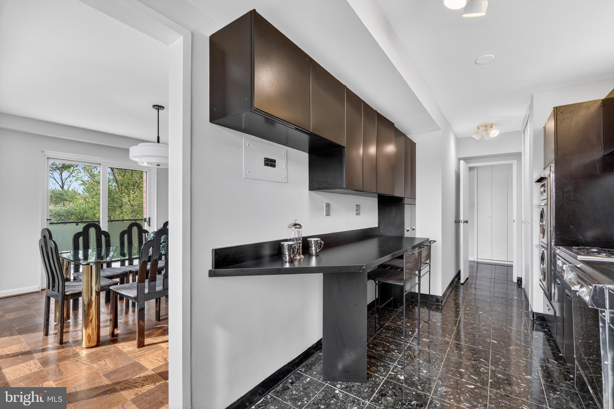 4201 CATHEDRAL AVENUE NW 1024E