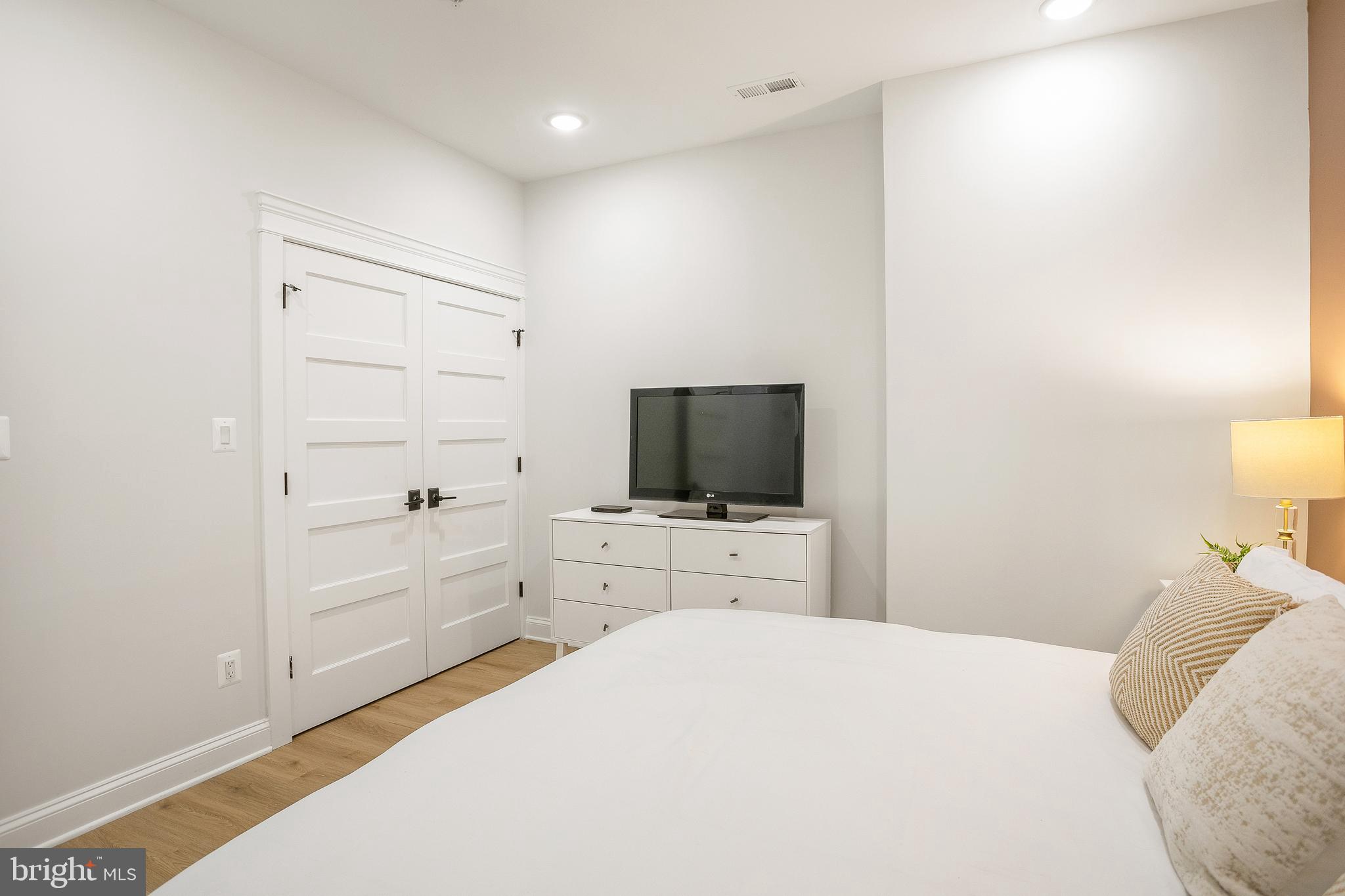 3569 WARDER STREET NW 5