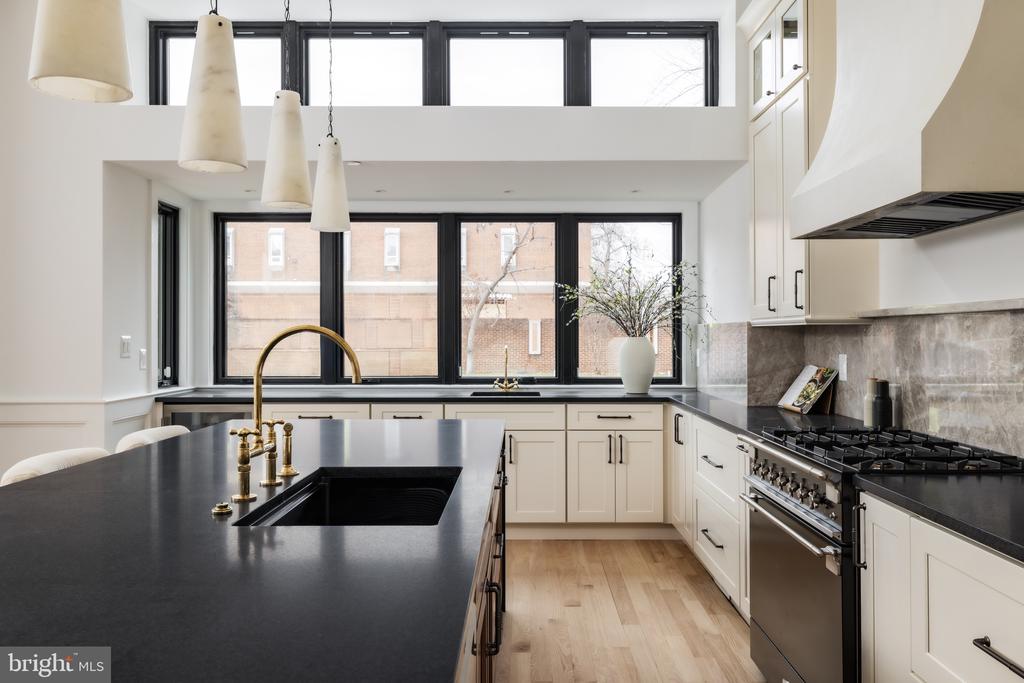 304 N STREET NW 1