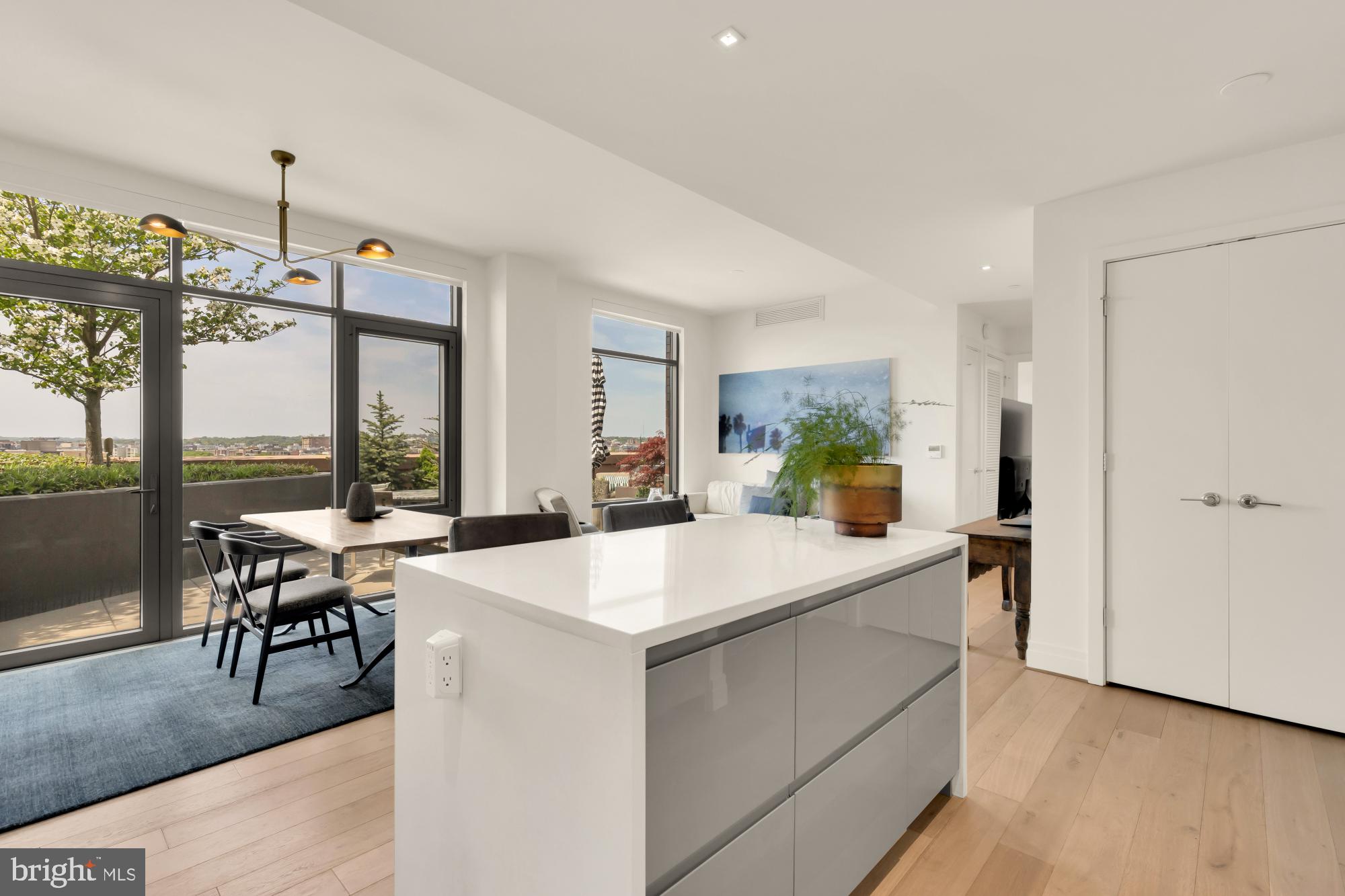 810 O STREET NW 901