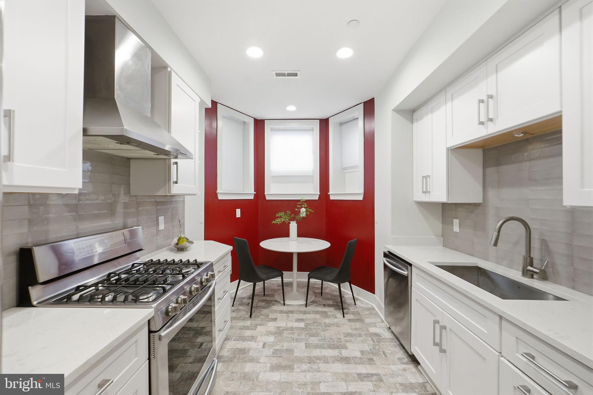1126 5TH STREET NW 1