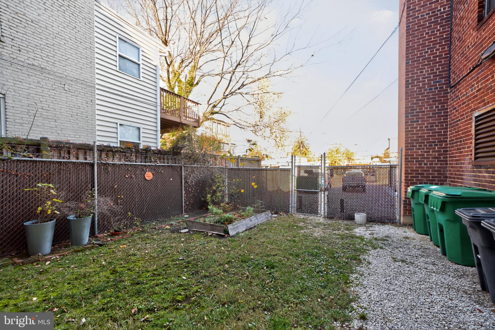1010 G STREET NE 305