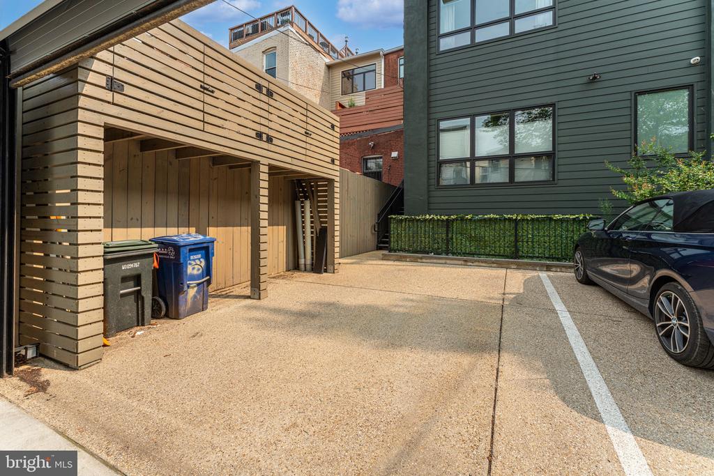 1327 R STREET NW 2