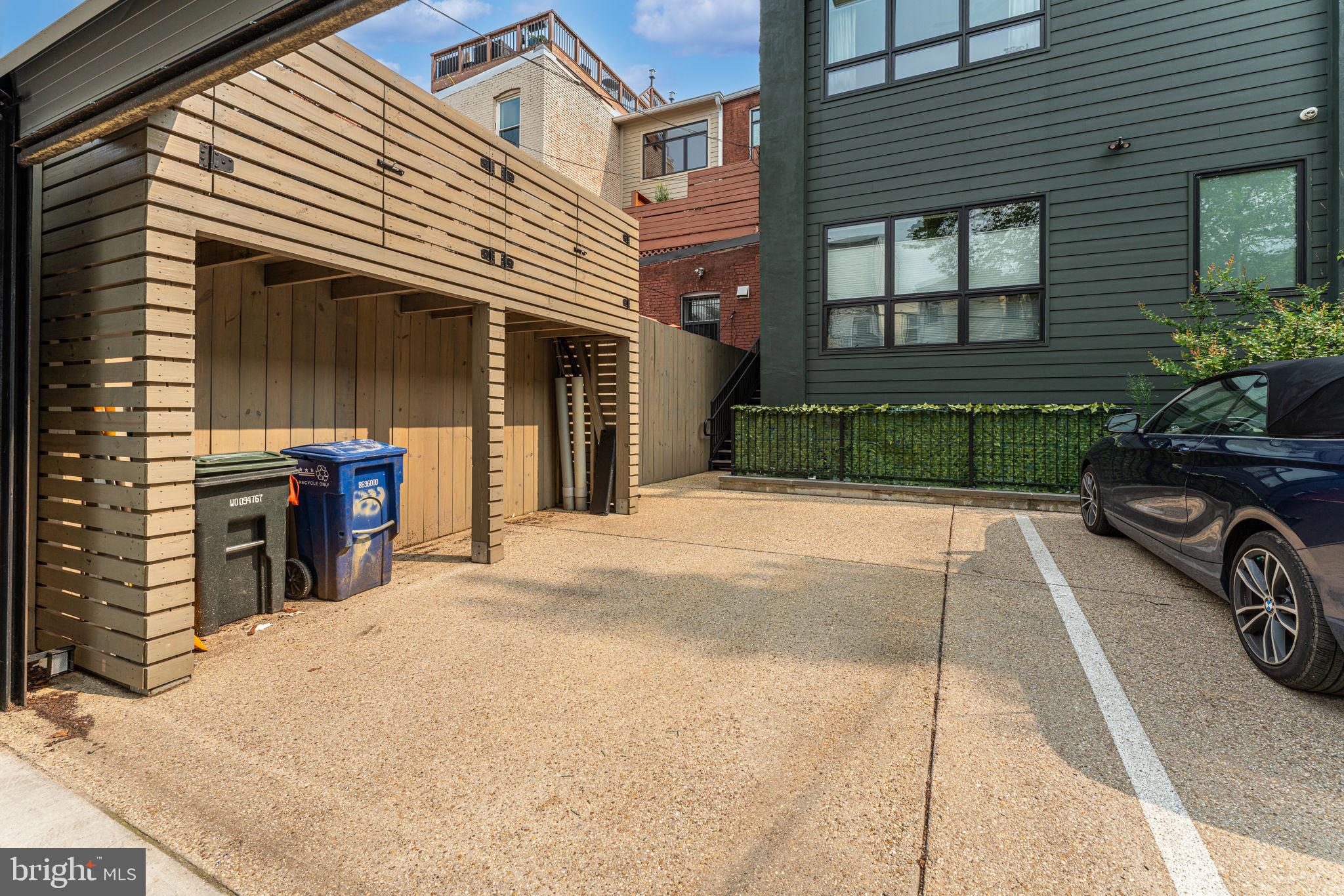 1327 R STREET NW 2