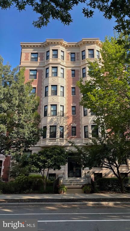 1735 NEW HAMPSHIRE AVENUE NW Unit: 401