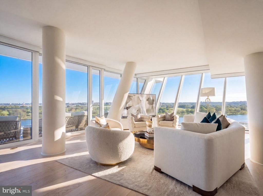 601 WHARF STREET SW Unit: 901