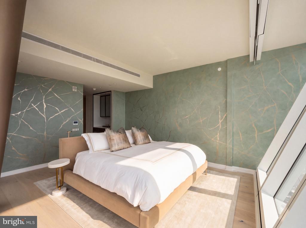 601 WHARF STREET SW Unit: 901