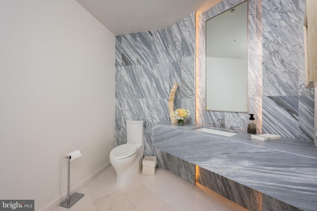 601 WHARF STREET SW Unit: 901