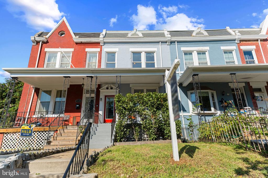 4122 7TH STREET NW