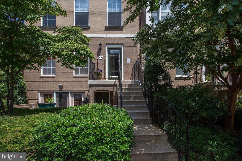 2409 1/2 20TH STREET NW Unit: 1091