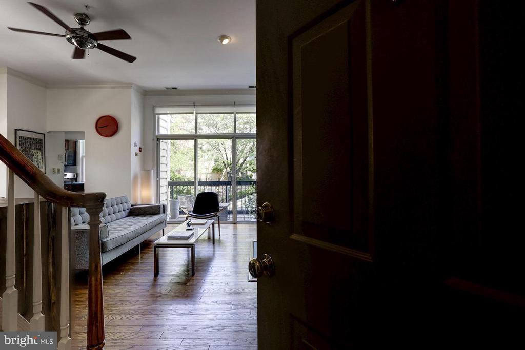 2409 1/2 20TH STREET NW Unit: 1091