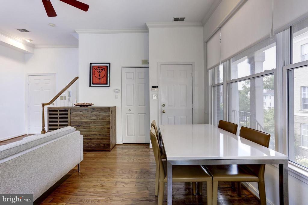 2409 1/2 20TH STREET NW Unit: 1091