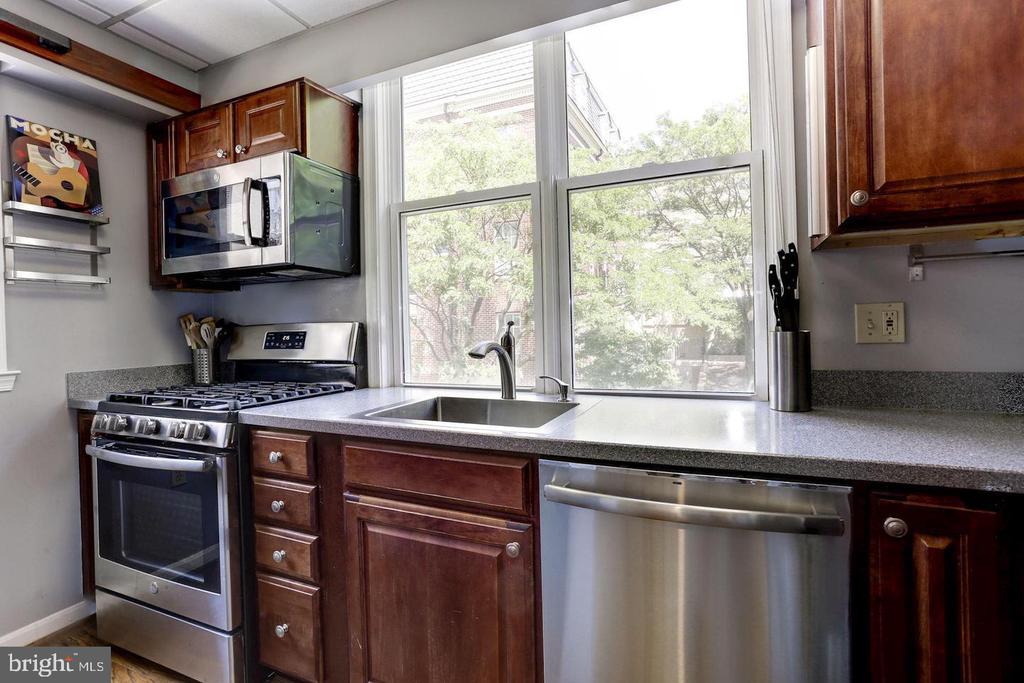 2409 1/2 20TH STREET NW Unit: 1091