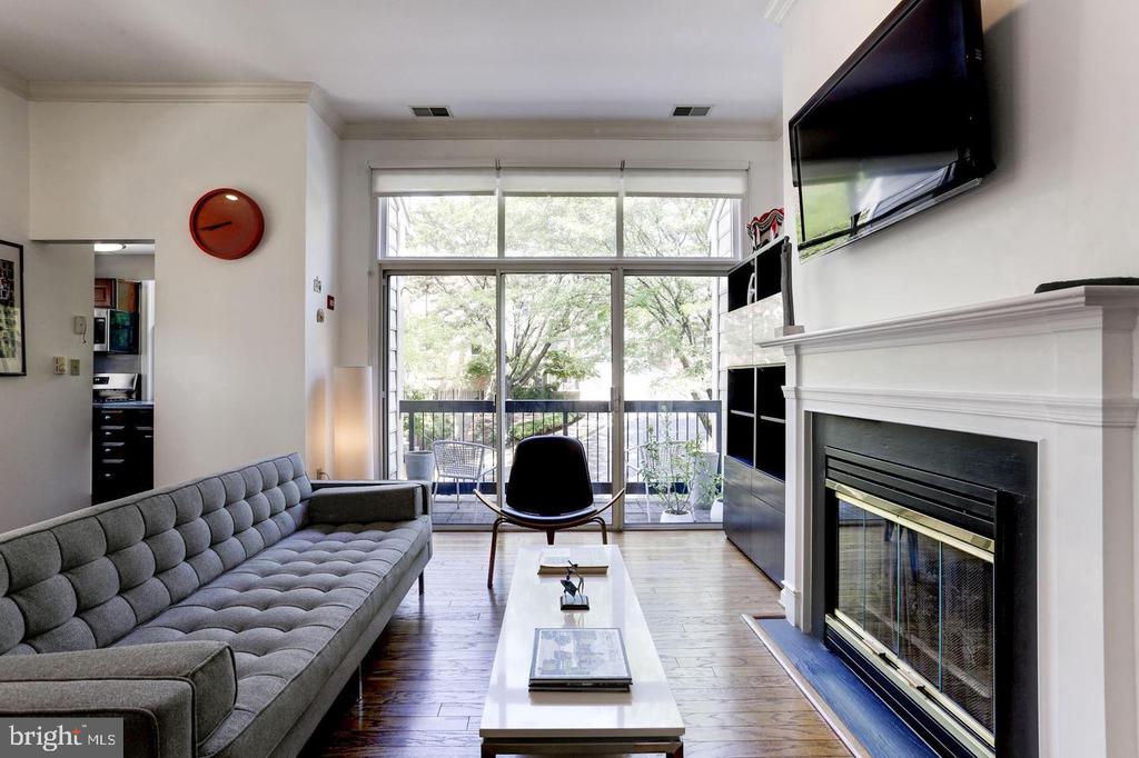 2409 1/2 20TH STREET NW Unit: 1091