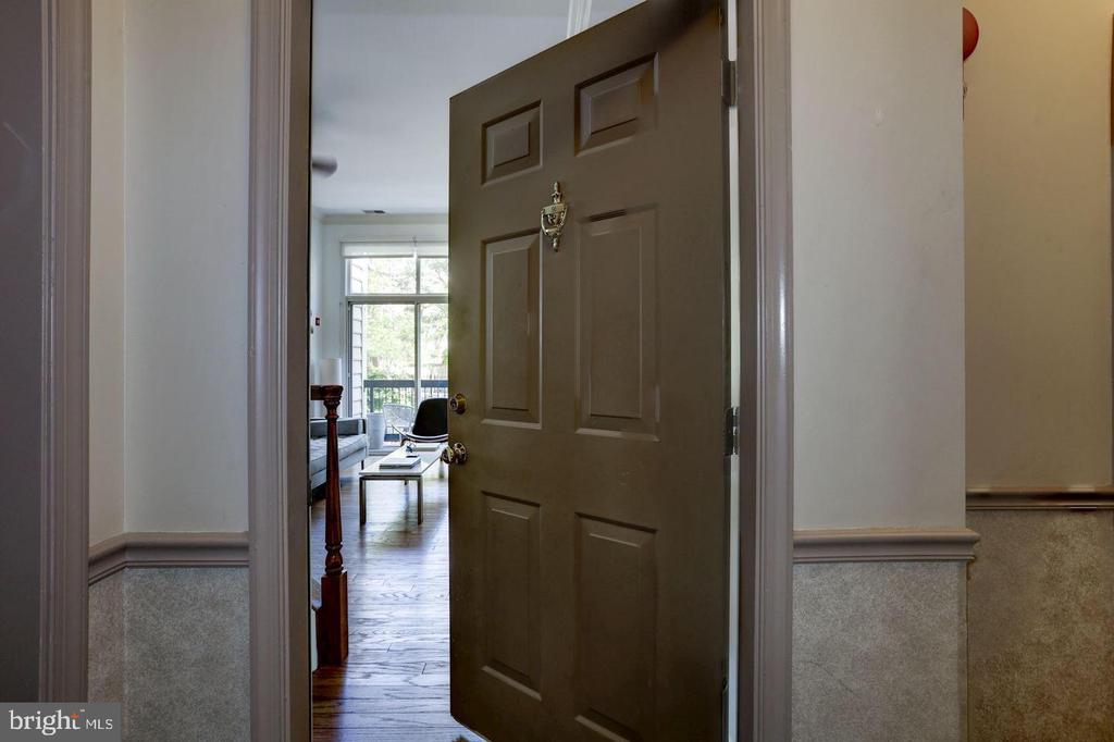 2409 1/2 20TH STREET NW Unit: 1091