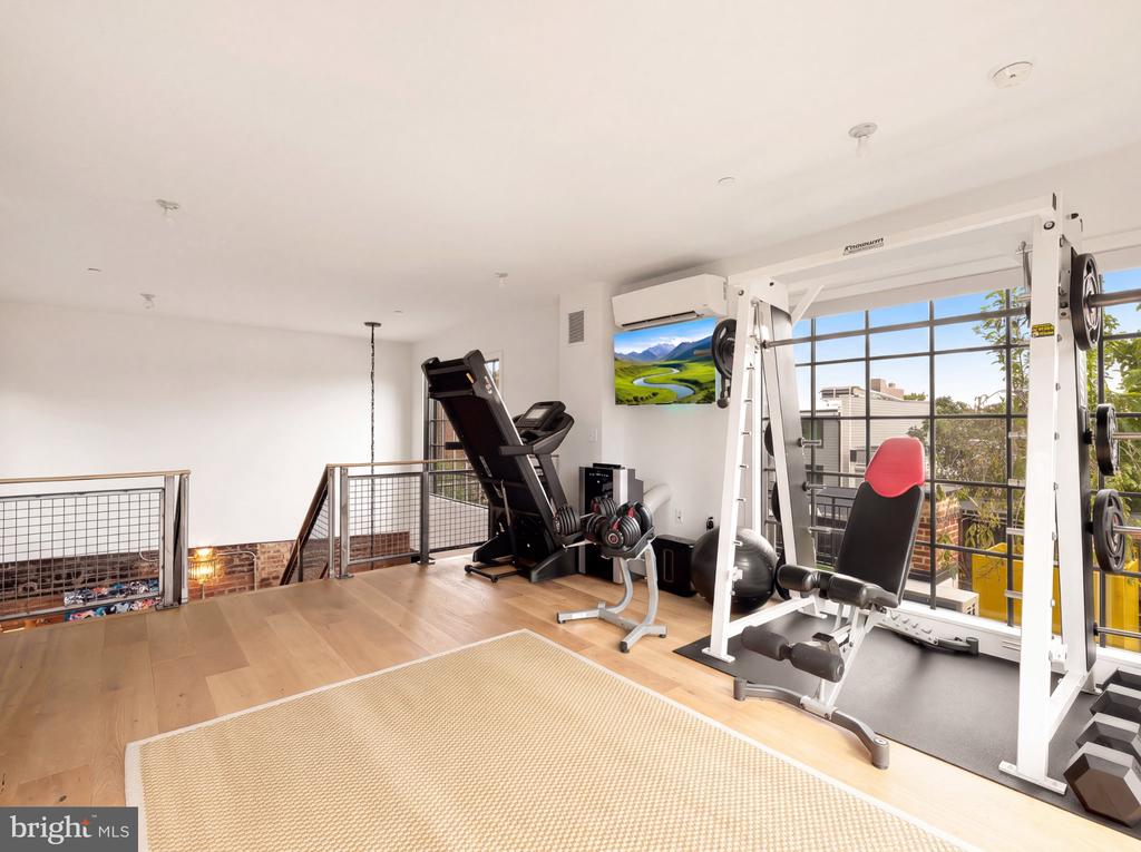 774 GIRARD STREET NW Unit: 7W