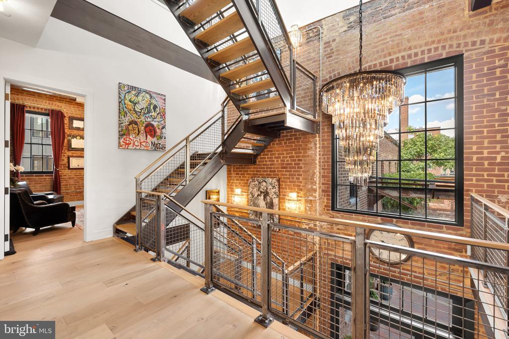 774 GIRARD STREET NW Unit: 7W