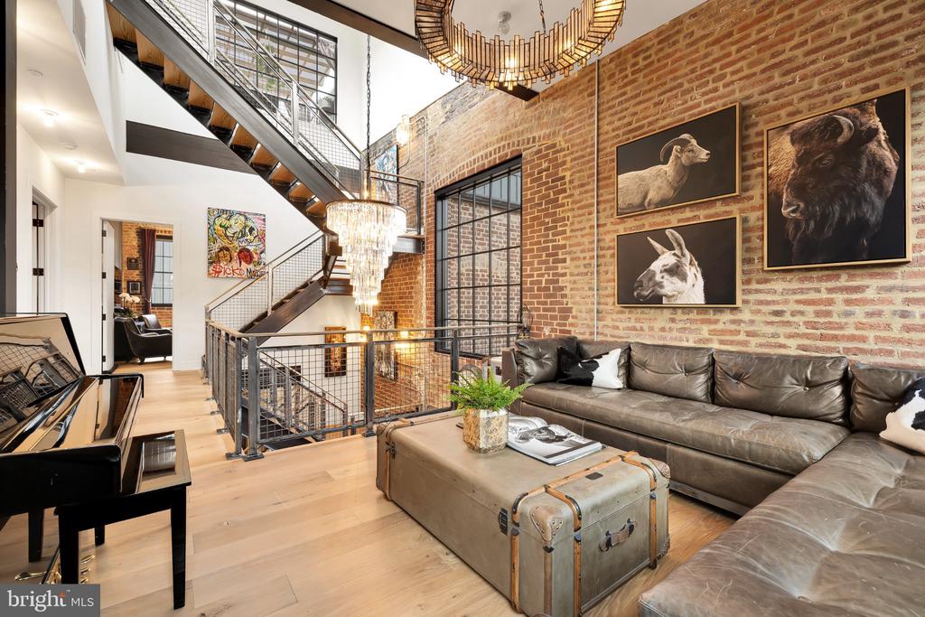 774 GIRARD STREET NW Unit: 7W