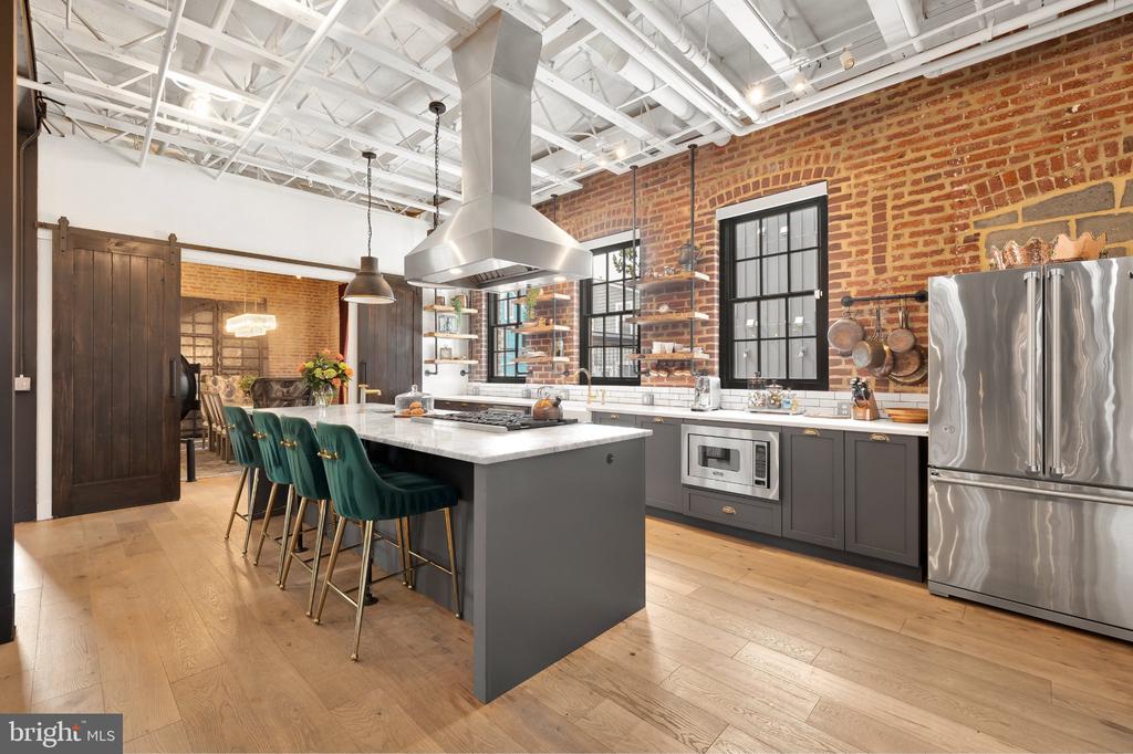 774 GIRARD STREET NW Unit: 7W