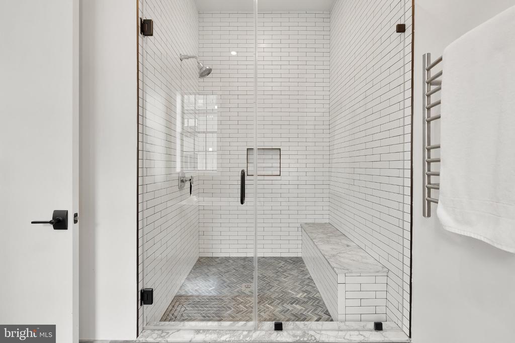 774 GIRARD STREET NW Unit: 7W