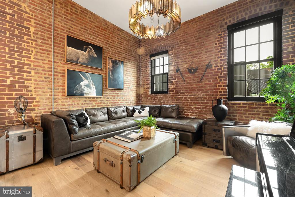 774 GIRARD STREET NW Unit: 7W