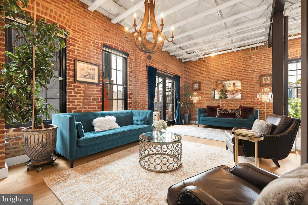 774 GIRARD STREET NW Unit: 7W