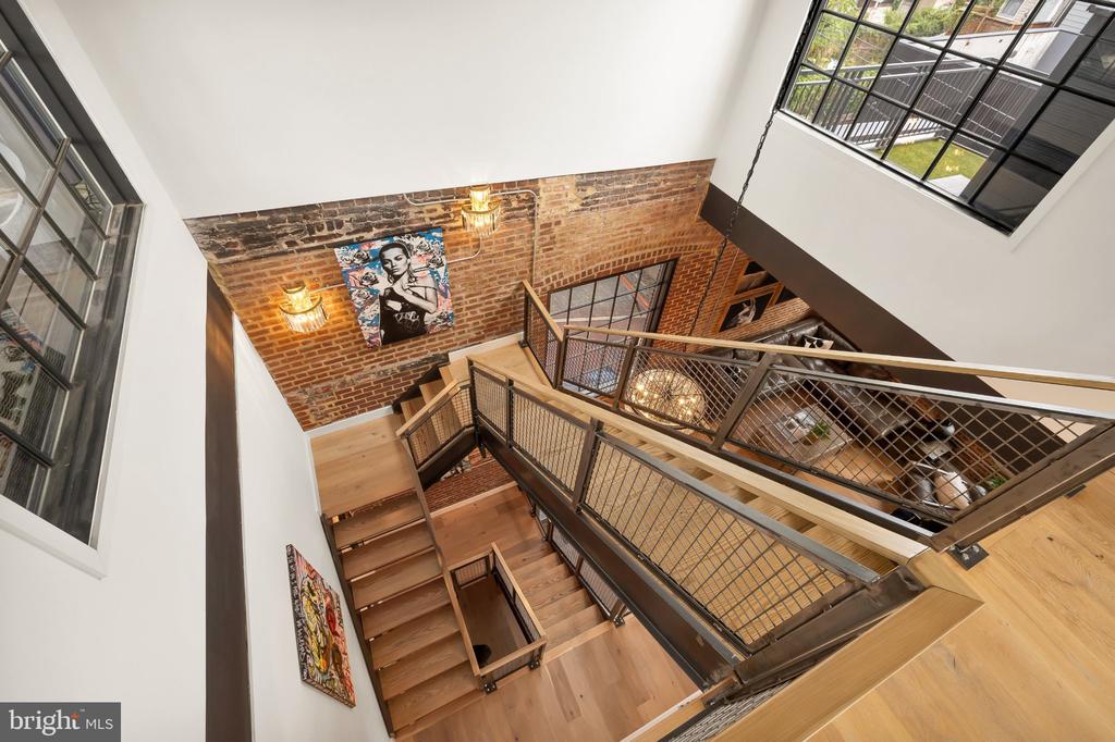 774 GIRARD STREET NW Unit: 7W