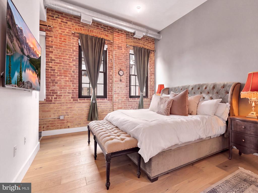 774 GIRARD STREET NW Unit: 7W
