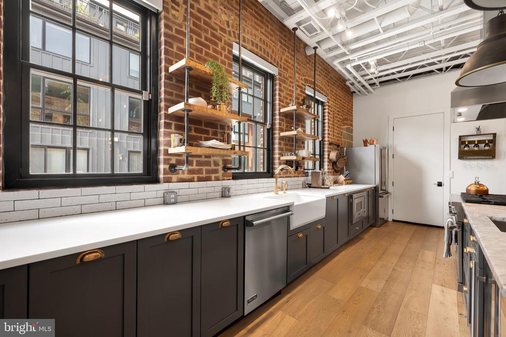774 GIRARD STREET NW Unit: 7W