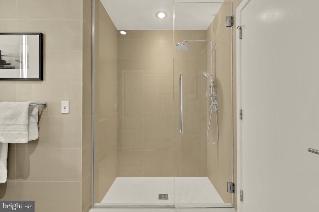 1515 15TH STREET NW Unit: 701