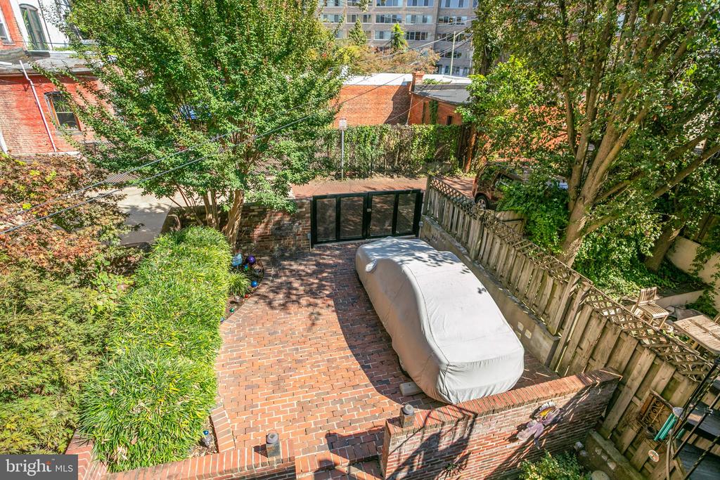 1333 21ST STREET NW