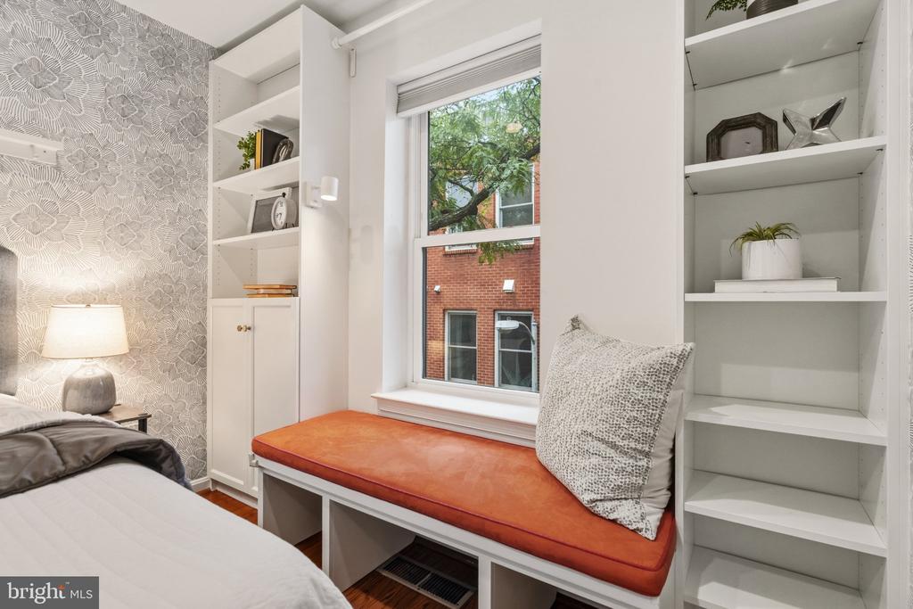 1325 13TH STREET NW Unit: 40