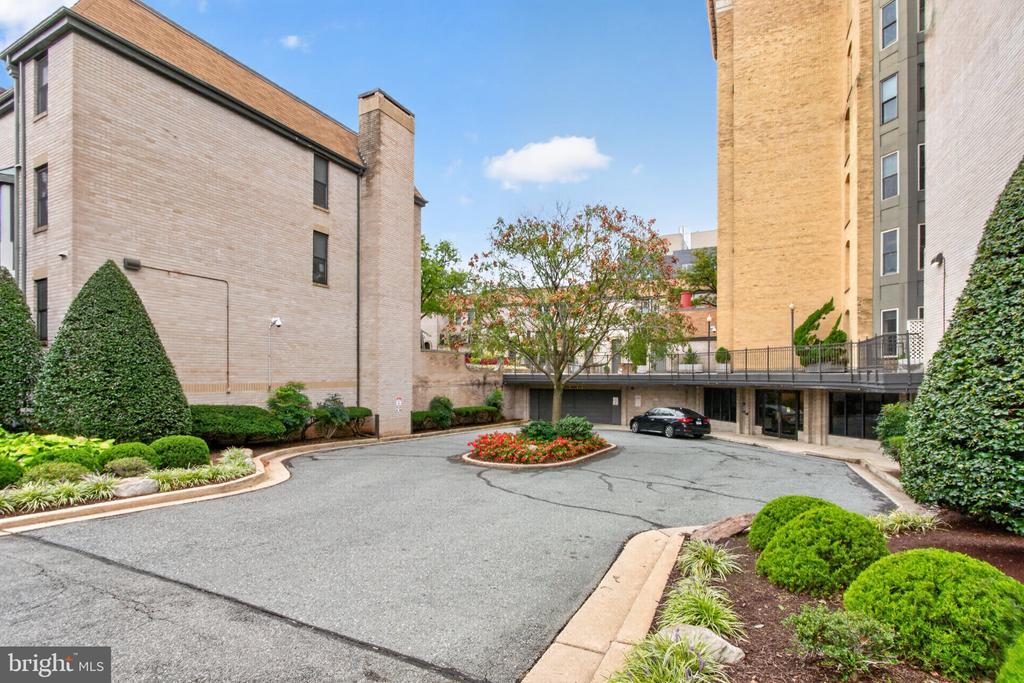 1325 13TH STREET NW Unit: 40