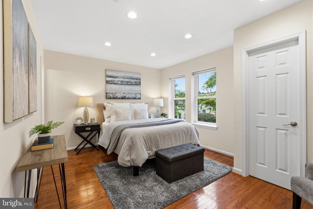 1325 13TH STREET NW Unit: 40