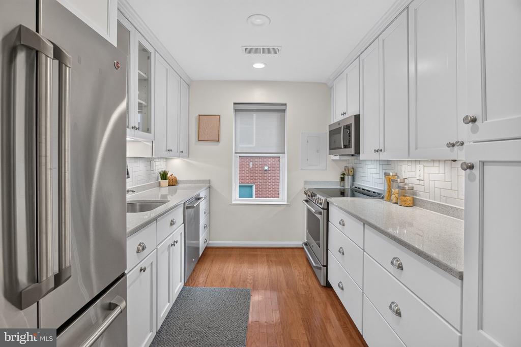1325 13TH STREET NW Unit: 40
