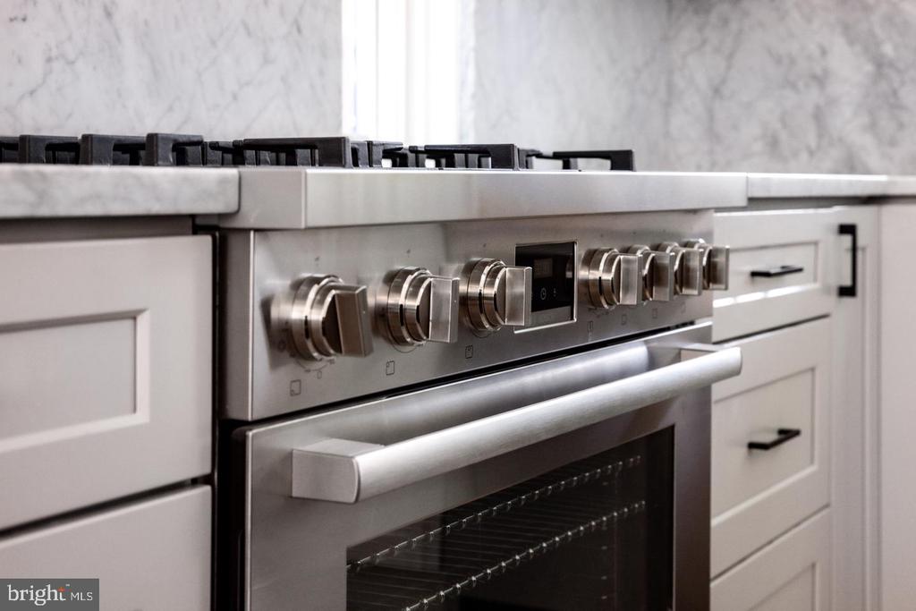 1241 4TH STREET NW Unit: 1