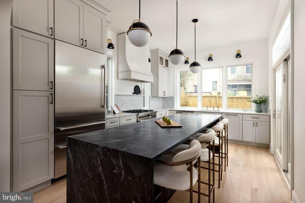 1241 4TH STREET NW Unit: 1