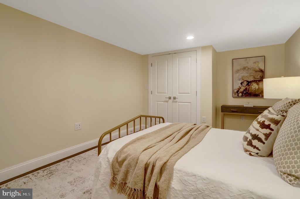 919 O STREET NW Unit: 1