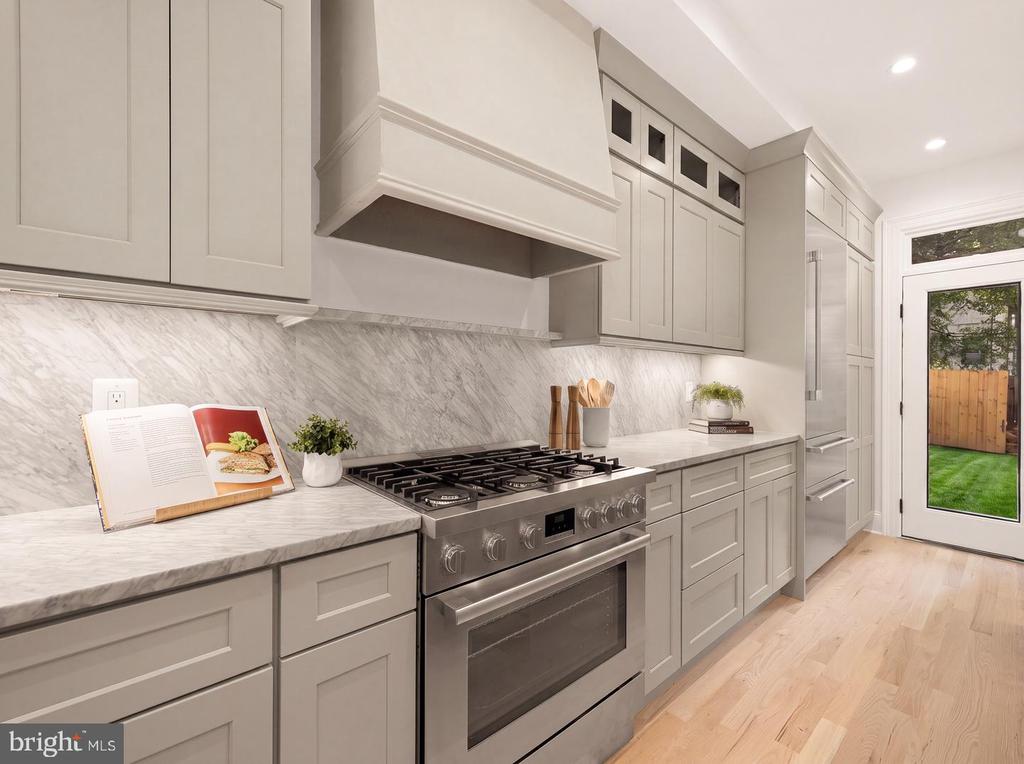 1237 4TH STREET NW Unit: B1