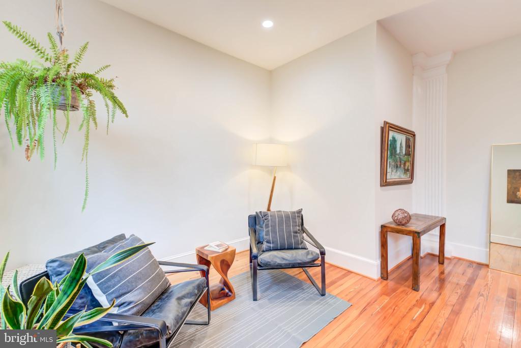 1717 LAMONT STREET NW Unit: D