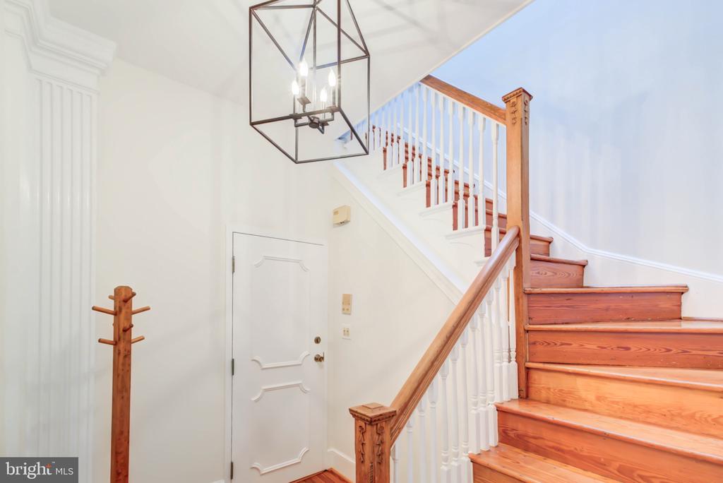 1717 LAMONT STREET NW Unit: D