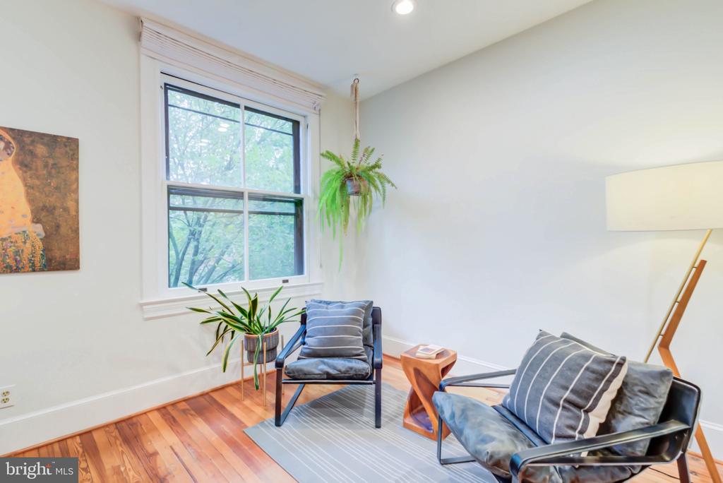 1717 LAMONT STREET NW Unit: D