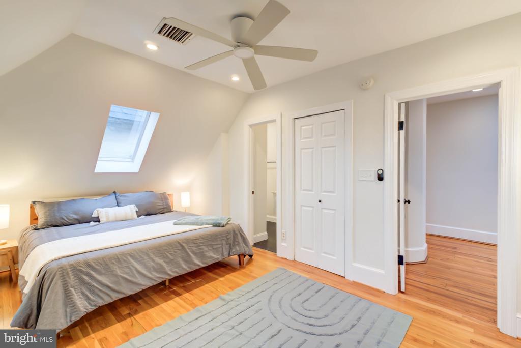 1717 LAMONT STREET NW Unit: D