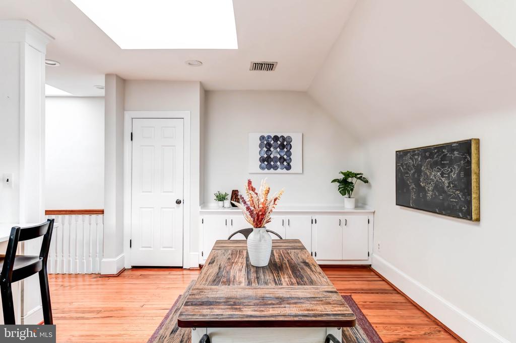 1717 LAMONT STREET NW Unit: D