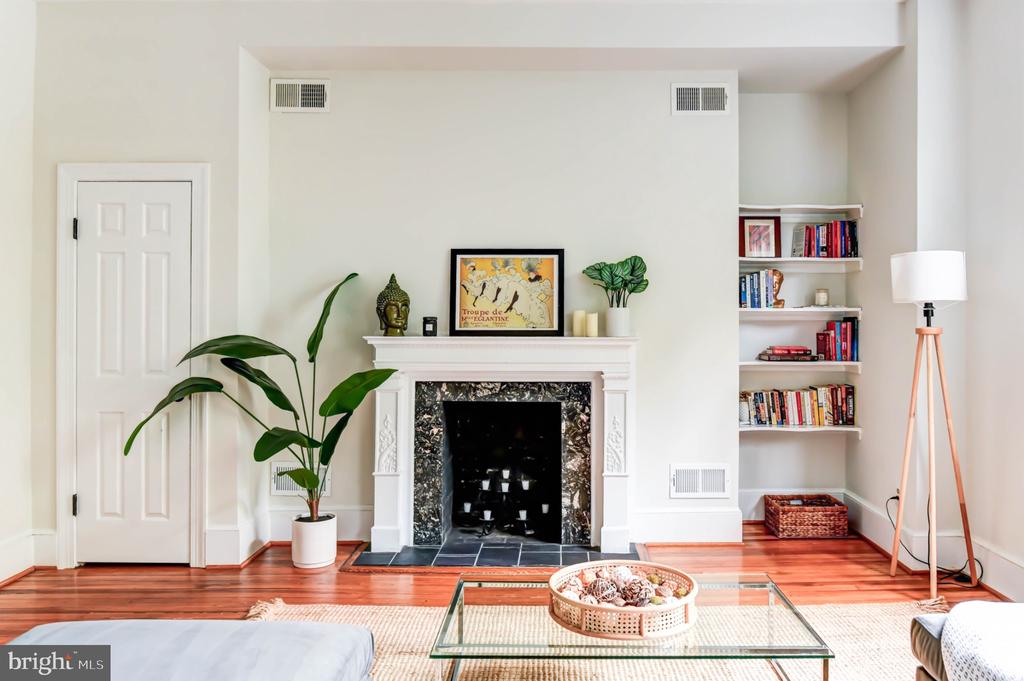 1717 LAMONT STREET NW Unit: D