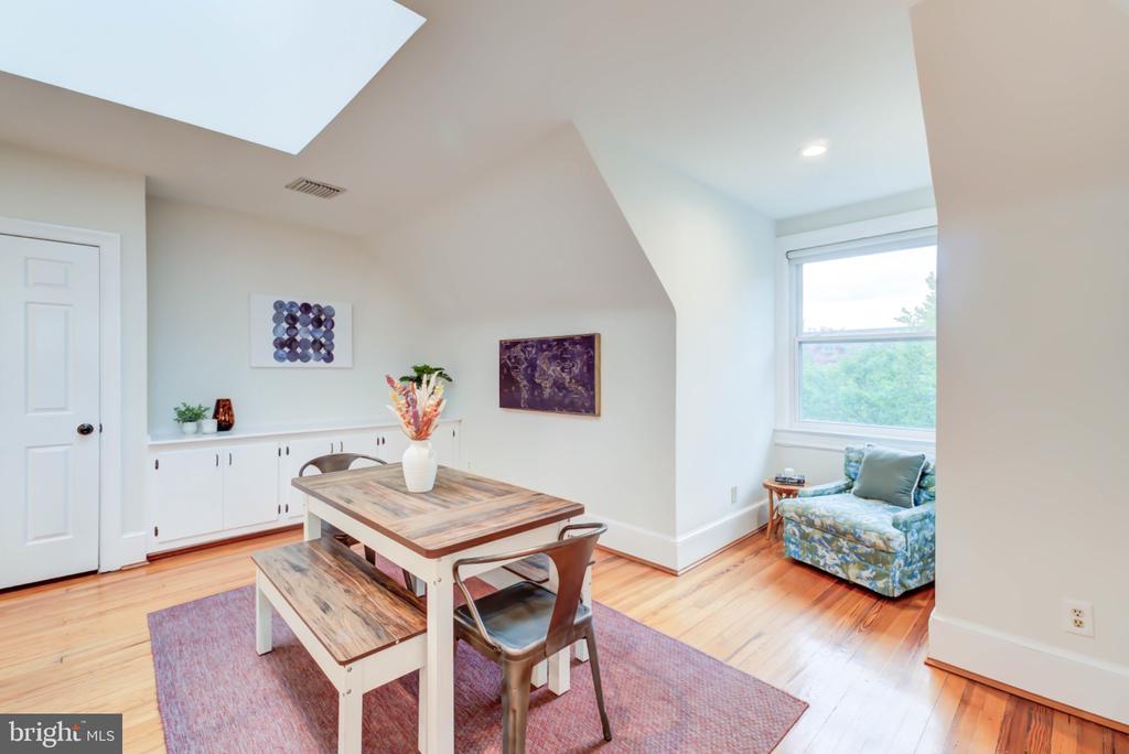 1717 LAMONT STREET NW Unit: D