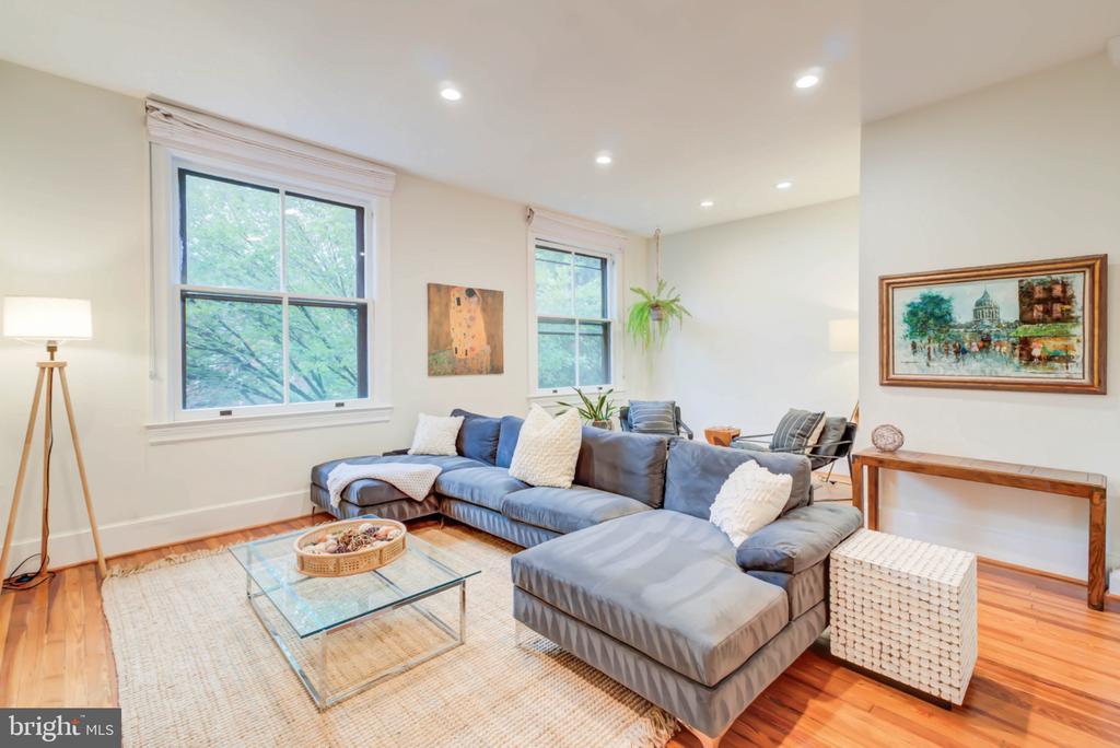 1717 LAMONT STREET NW Unit: D