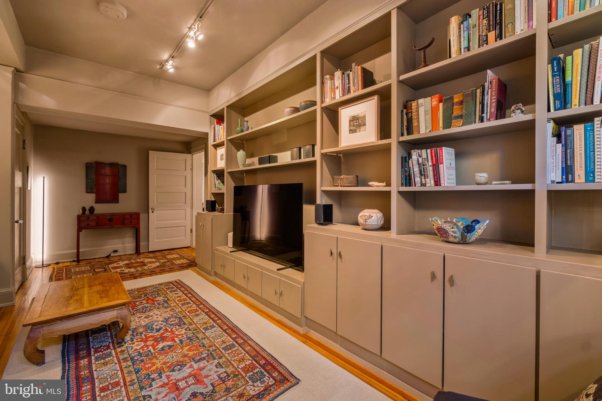 221 STONY RUN LANE G-1