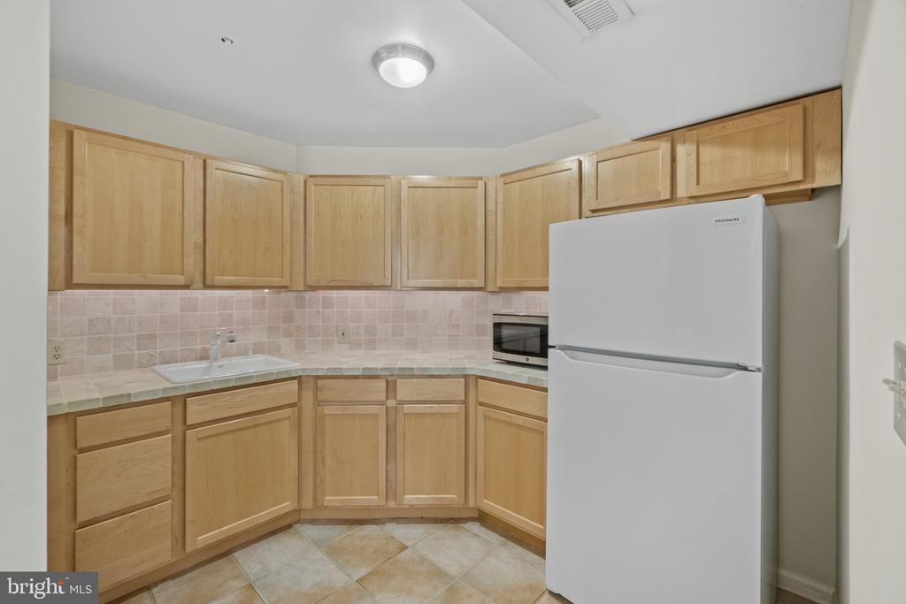 6438 CLOISTER GATE DRIVE Unit: 6438